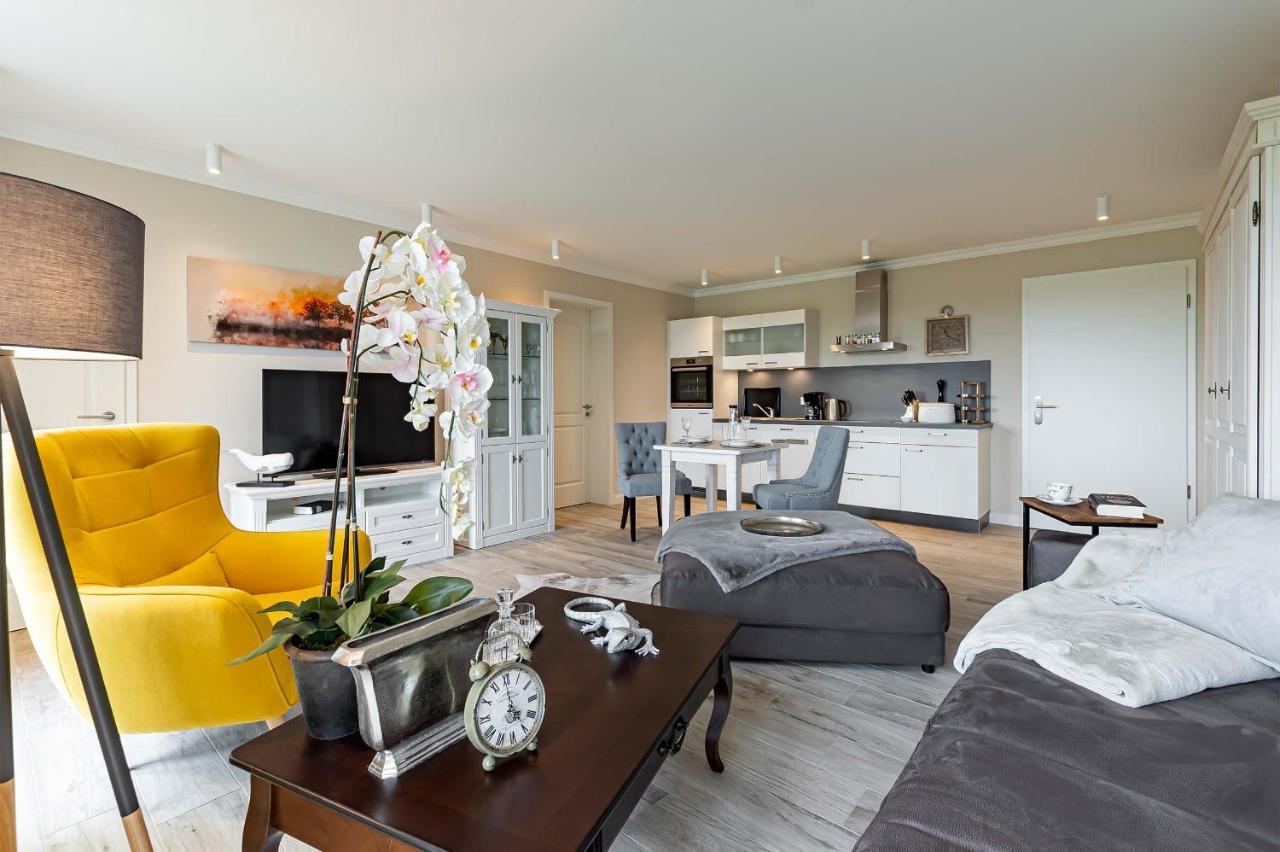 Luxus Resort Ruegen Residenz Kubitzer Bodden Rambin Esterno foto